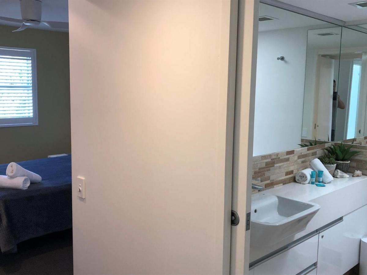 Camargue Beachfront Apartments 마루치도르 외부 사진